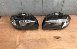 Фара правая для BMW X3 2009 года на фотографиях