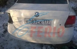 Дверь багажника для Volkswagen Polo 2011 года на фотографиях