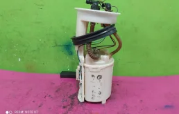 Топливный насос для Volkswagen Passat 1997 года на фотографиях