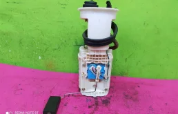 Топливный насос для Volkswagen Passat 1997 года на фотографиях