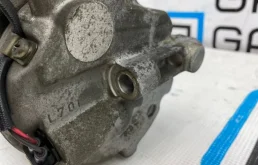 Компрессор кондиционера для Mercedes-Benz C class 2002 года на фотографиях