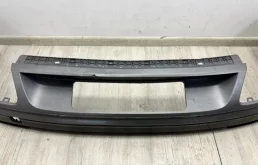 Фартук (спойлер) заднего бампера для Volkswagen Tiguan 2016 года на фотографиях