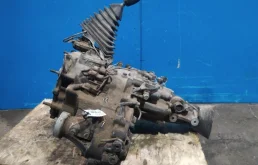 Раздатка для Mitsubishi Pajero 1998 года на фотографиях