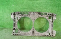 Панель радиатора (телевизор) для Nissan Teana 2017 года на фотографиях