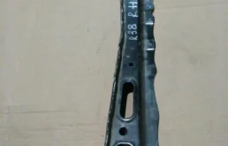 Подрамник двигателя для Toyota RAV4 2008 года на фотографиях