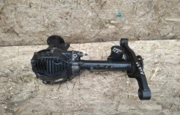 Редуктор переднего моста для Mitsubishi Pajero 2014 года на фотографиях