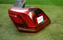 Фонарь внешний правый для Volkswagen Tiguan 2016 года на фотографиях