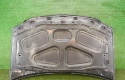 Капот для Renault Logan 2006 года на фотографиях