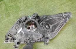 Фара левая для Ford Kuga 2012 года на фотографиях