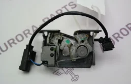 Замок капота левый для BMW X5 на фотографиях