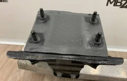 Усилитель заднего бампера для Mercedes-Benz S class 2012 года на фотографиях