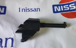 Фароомыватель левый для Nissan X-Trail 2018 года на фотографиях