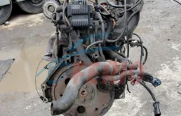 Двигатель без навесного для Opel Astra 1997 года на фотографиях