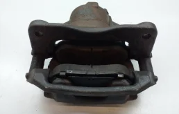 Суппорт передний правый для Toyota Auris на фотографиях