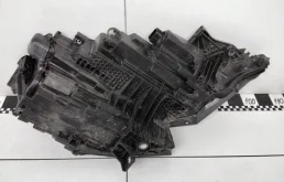 Фара левая для Audi Q8 на фотографиях