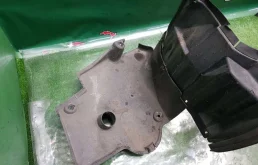 Подкрылок передний правый для Mercedes-Benz S class 1996 года на фотографиях