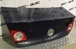 Крышка багажника для Volkswagen Passat 2015 года на фотографиях