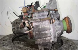 МКПП для Volkswagen Golf 2003 года на фотографиях