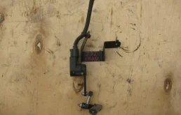 Датчик дорожного просвета задний для Nissan X-Trail 2012 года на фотографиях