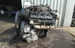 Двигатель для Audi A6 2000 года на фотографиях