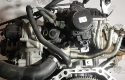 Двигатель без навесного для SsangYong Rexton 2024 года на фотографиях