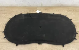 Шумоизоляция капота для Volkswagen Tiguan 2013 года на фотографиях