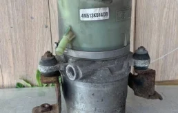 Электроусилитель руля для Ford Focus 2005 года на фотографиях