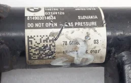 Амортизатор передний правый для BMW 5er 2016 года на фотографиях