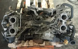 Двигатель для Subaru Legacy 1996 года на фотографиях