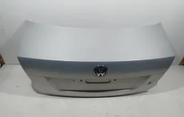 Замок багажника для Volkswagen Polo 2010 года на фотографиях