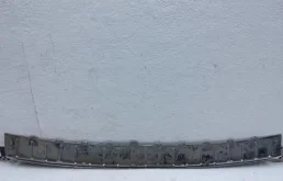 Накладка заднего бампера правая для Volkswagen Touareg 2011 года на фотографиях