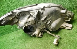 Фара левая для Lexus RX 2012 года на фотографиях