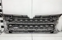 Решетка радиатора для Land Rover Discovery 2014 года на фотографиях
