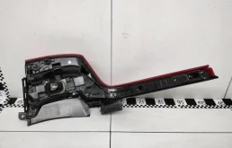 Фонарь внешний правый для Volvo XC90 2019 года на фотографиях