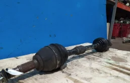 Привод передний левый для Nissan Murano 2002 года на фотографиях