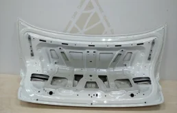 Дверь багажника для BMW 5er 2023 года на фотографиях