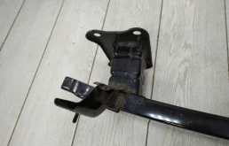 Усилитель бампера передний верхний для Hyundai Tucson 2021 года на фотографиях