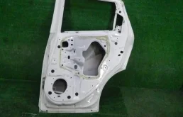 Накладка на дверь задняя правая для Nissan Juke на фотографиях