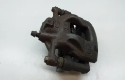 Суппорт передний правый для Toyota Auris на фотографиях