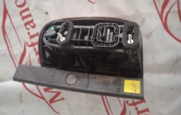 Фонарь левый для Renault Duster 2014 года на фотографиях