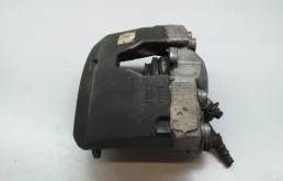 Суппорт передний левый для Audi A6 2015 года на фотографиях