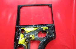 Дверь задняя правая для Toyota Land Cruiser 2019 года на фотографиях