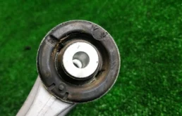 Рычаг передний правый верхний для BMW 5er 2018 года на фотографиях