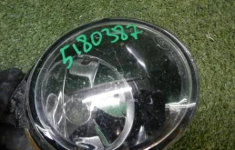 Противотуманка (ПТФ) передняя правая для Volkswagen Polo 2012 года на фотографиях