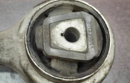 Рычаг передний левый нижний для BMW 3er на фотографиях