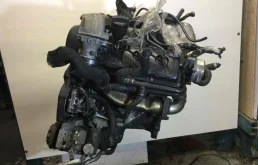 Двигатель для Audi A6 1998 года на фотографиях