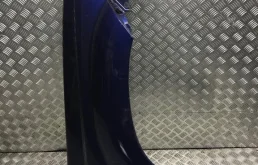 Крылья для Nissan X-Trail 2002 года на фотографиях