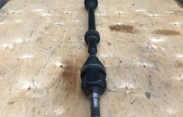 Привод передний правый для Toyota Corolla 2010 года на фотографиях