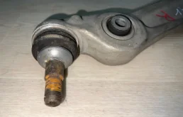 Рычаг передний левый верхний для BMW 5er на фотографиях