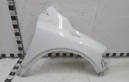 Крылья для Suzuki SX4 2010 года на фотографиях